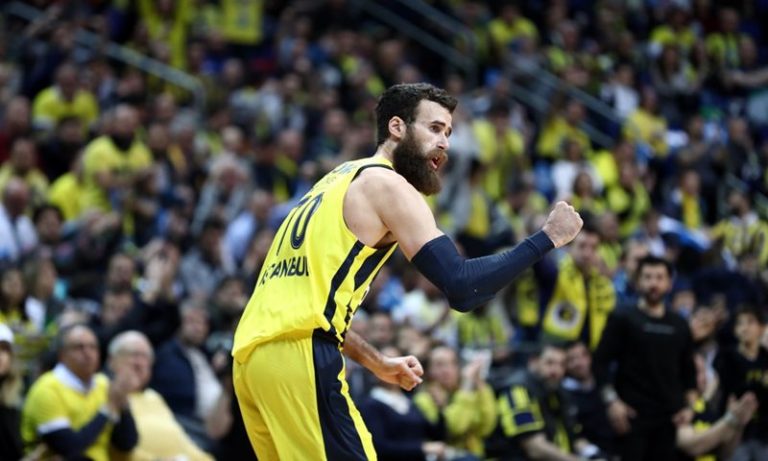 Fenerbahçe Beko evinde 15'te 15 yaptı