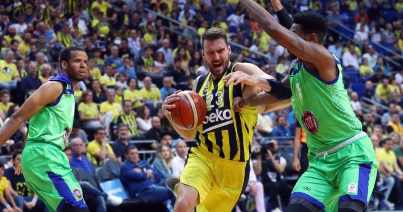 Fenerbahçe Beko farklı başladı