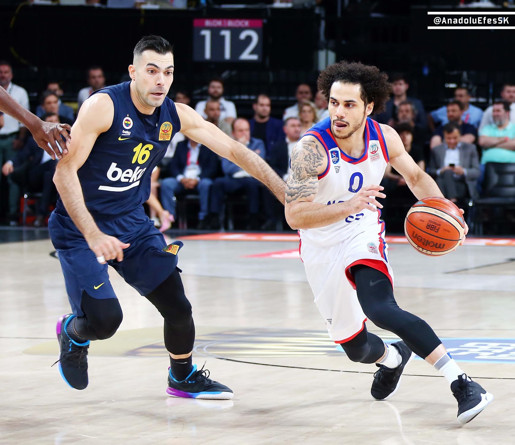 10 Yıl Sonra Anadolu Efes Yeniden Şampiyon!