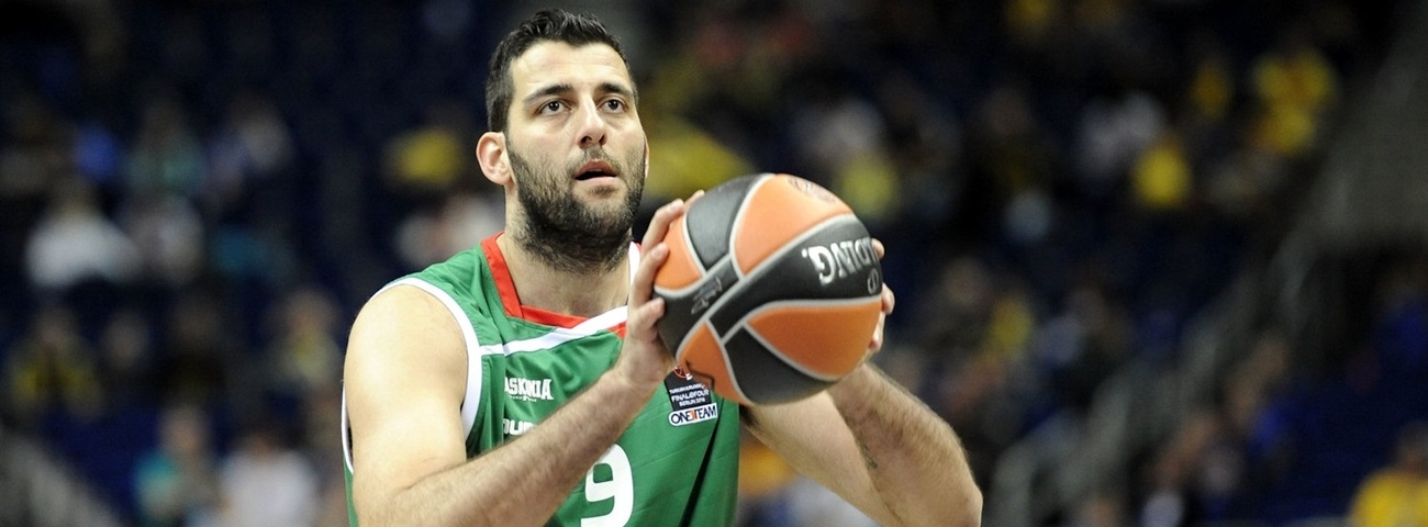 Yunan pivot Ioannis Bourousis, Avrupa'ya geri dönüyor