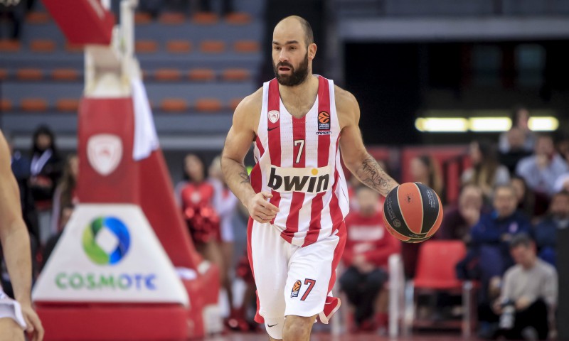 Olympiakos Spanoulis ile 1 yıl daha