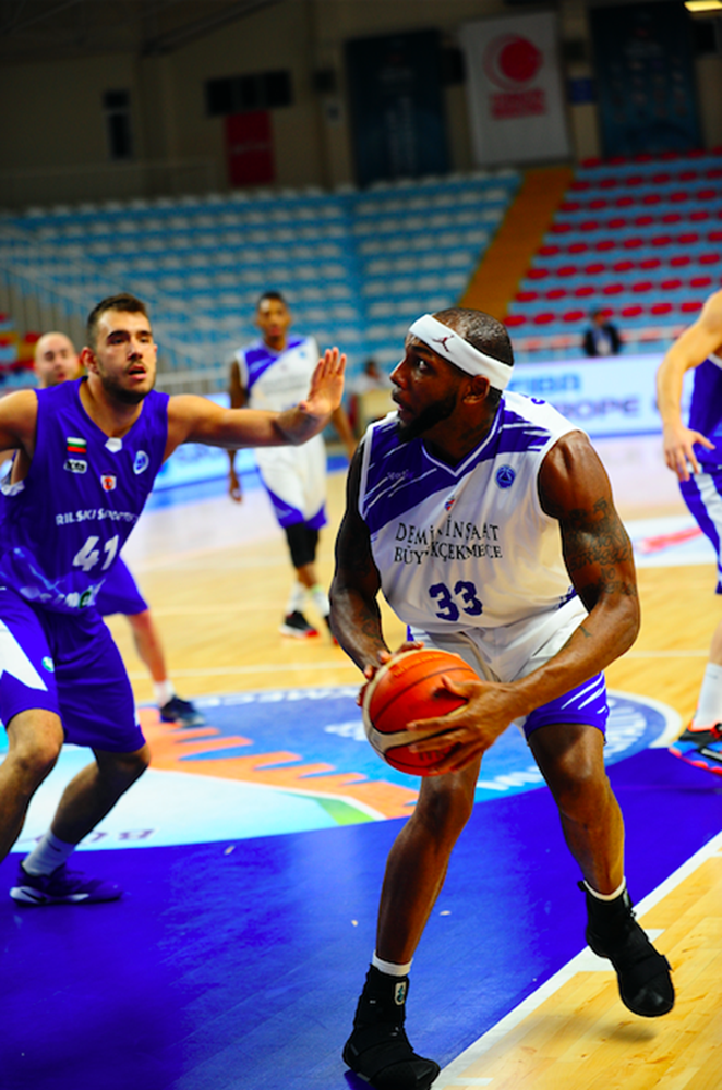 TBL ekibi Akhisar Basket'e tanıdık uzun