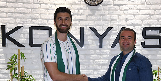 Konyaspor, tecrübeli şutör ile sözleşme imzaladı