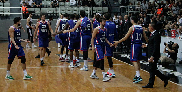 Anadolu Efes ikinci yarıda açıldı