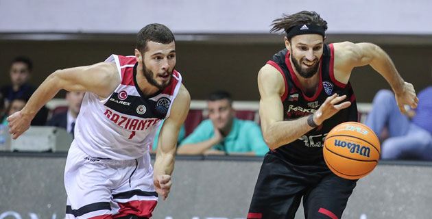 Gaziantep Basketbol son çeyrekte direnemedi