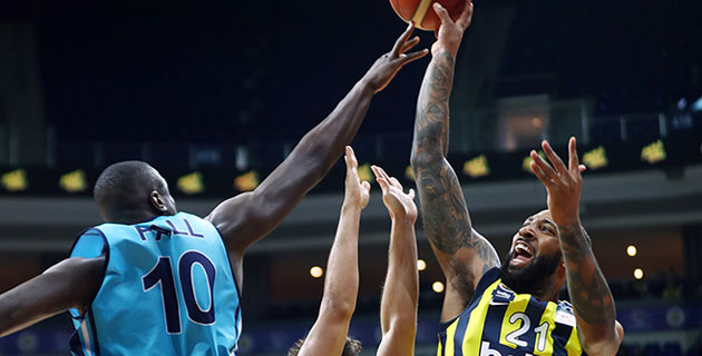 Fenerbahçe Beko evinde farklı kazandı